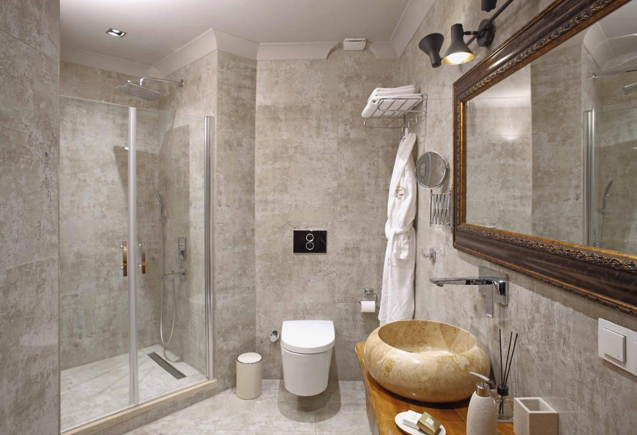 Manici Kasri Hotell Küçükkuyu Exteriör bild
