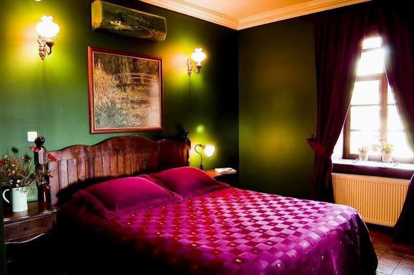 Manici Kasri Hotell Küçükkuyu Exteriör bild